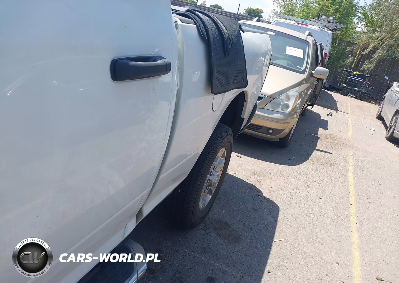 2024 Ram 2500 Big Horn 4X4 6'4 Box VIN:3C6UR5DJ1RG354861 - 6
