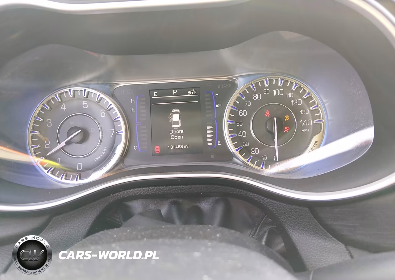 2015 Chrysler 200 Limited VIN:1C3CCCAB8FN666917 - 15