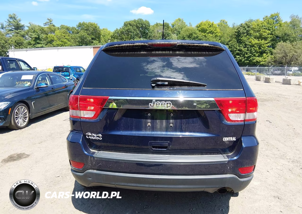 2013 Jeep Grand Cherokee Laredo VIN:1C4RJFAG9DC634933 - 16