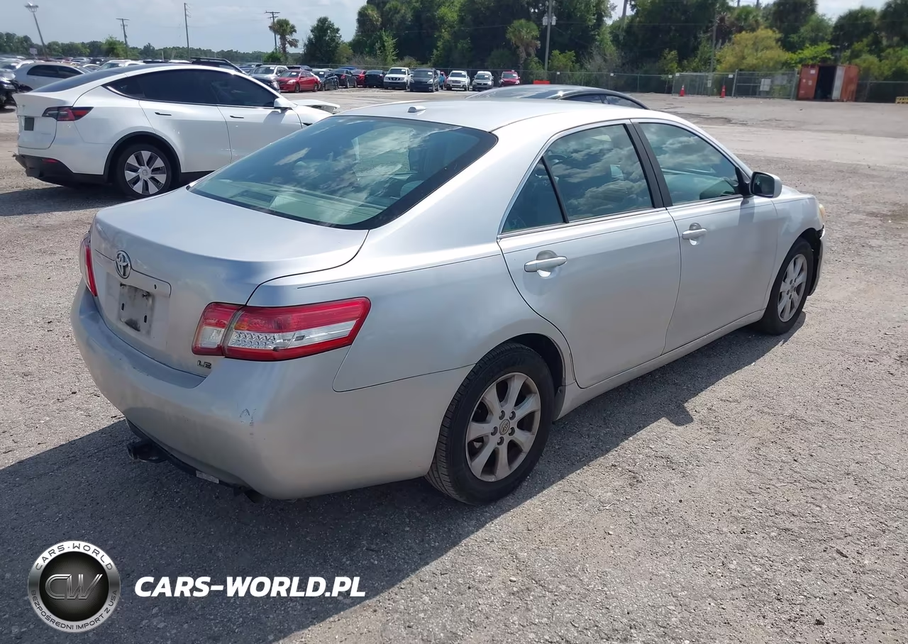 2011 Toyota Camry Le VIN:4T1BF3EK1BU730025 - 4