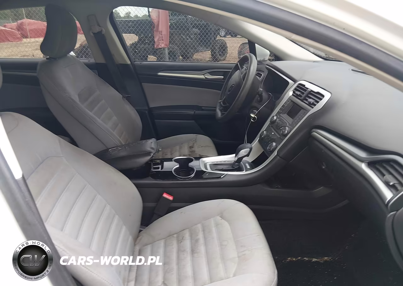 2015 Ford Fusion S VIN:3FA6P0G76FR251208 - 5