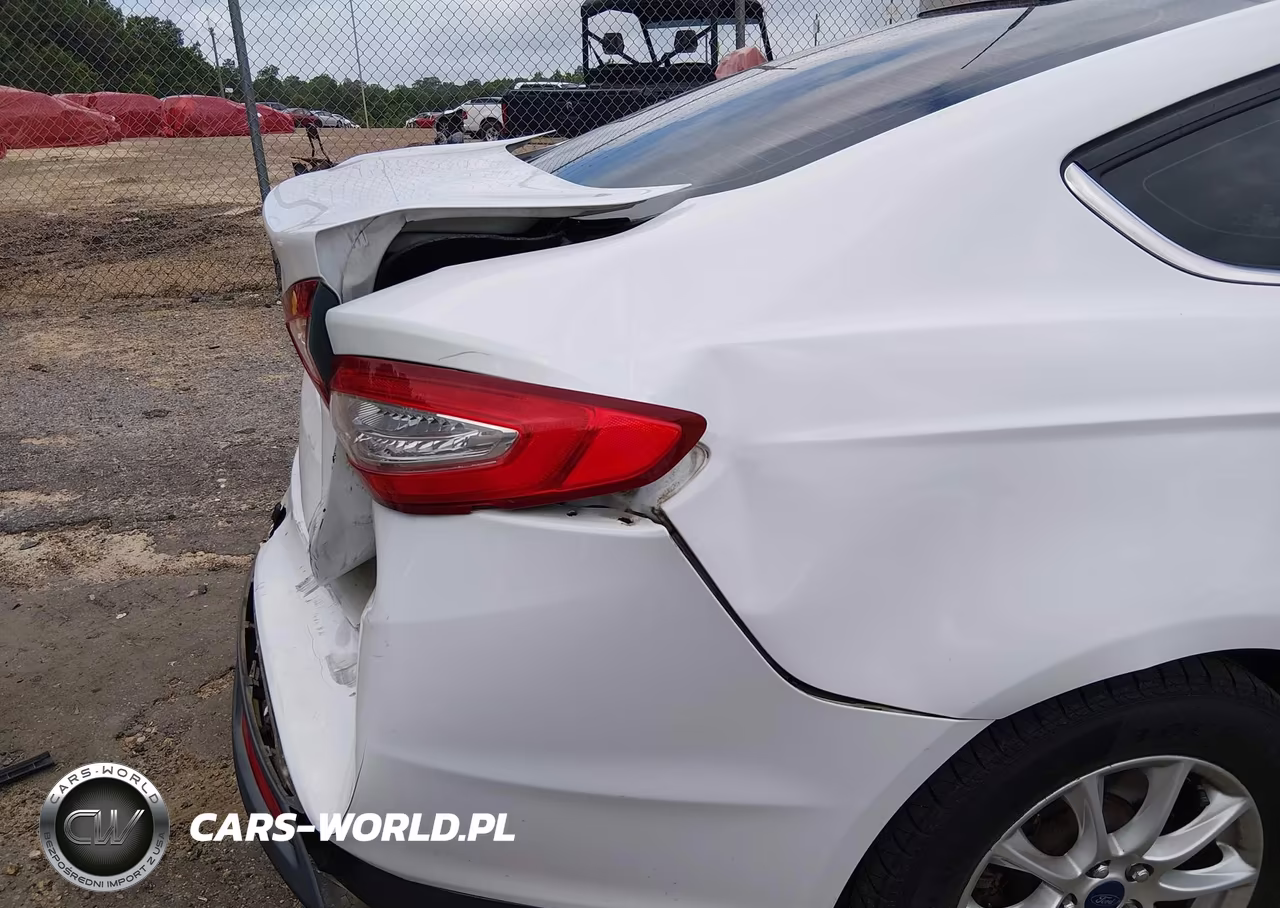 2015 Ford Fusion S VIN:3FA6P0G76FR251208 - 6
