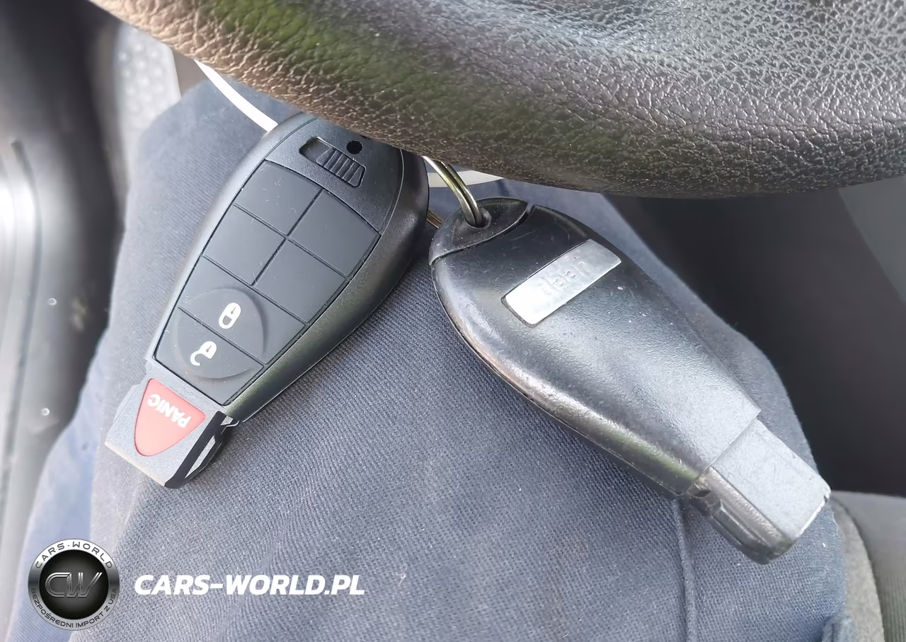 2016 Jeep Cherokee Sport VIN:1C4PJLAB2GW179355 - 11