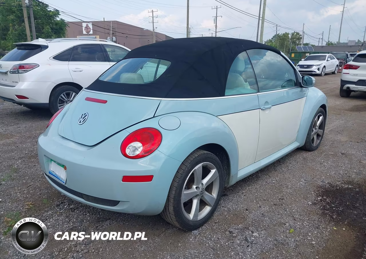 2010 Volkswagen New Beetle 2.5L Final Edition VIN:3VWRG3ALXAM011063 - 4