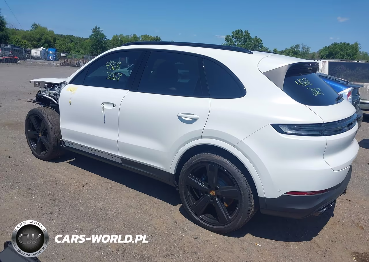 2024 Porsche Cayenne VIN:WP1AA2AY8RDA07767 - 3