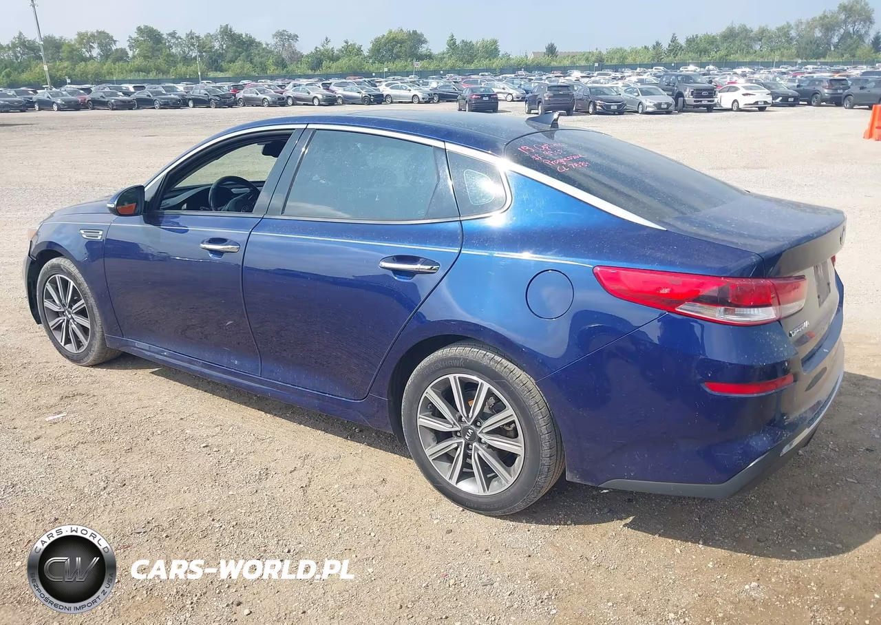 2019 Kia Optima Lx VIN:5XXGT4L32KG319968 - 3