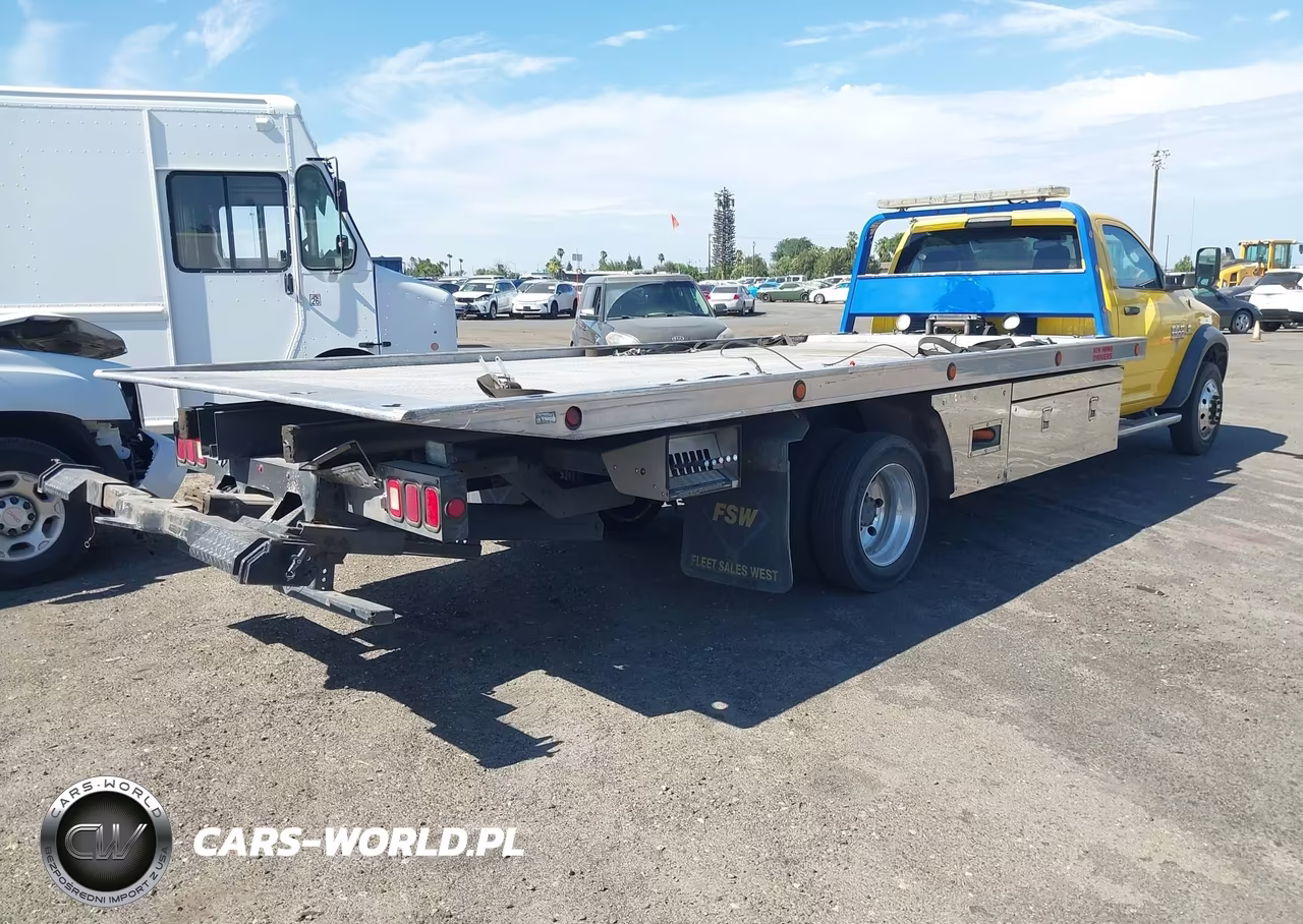 2016 Ram 5500 Chassis Tradesman-Slt VIN:3C7WRMDL4GG203610 - 4