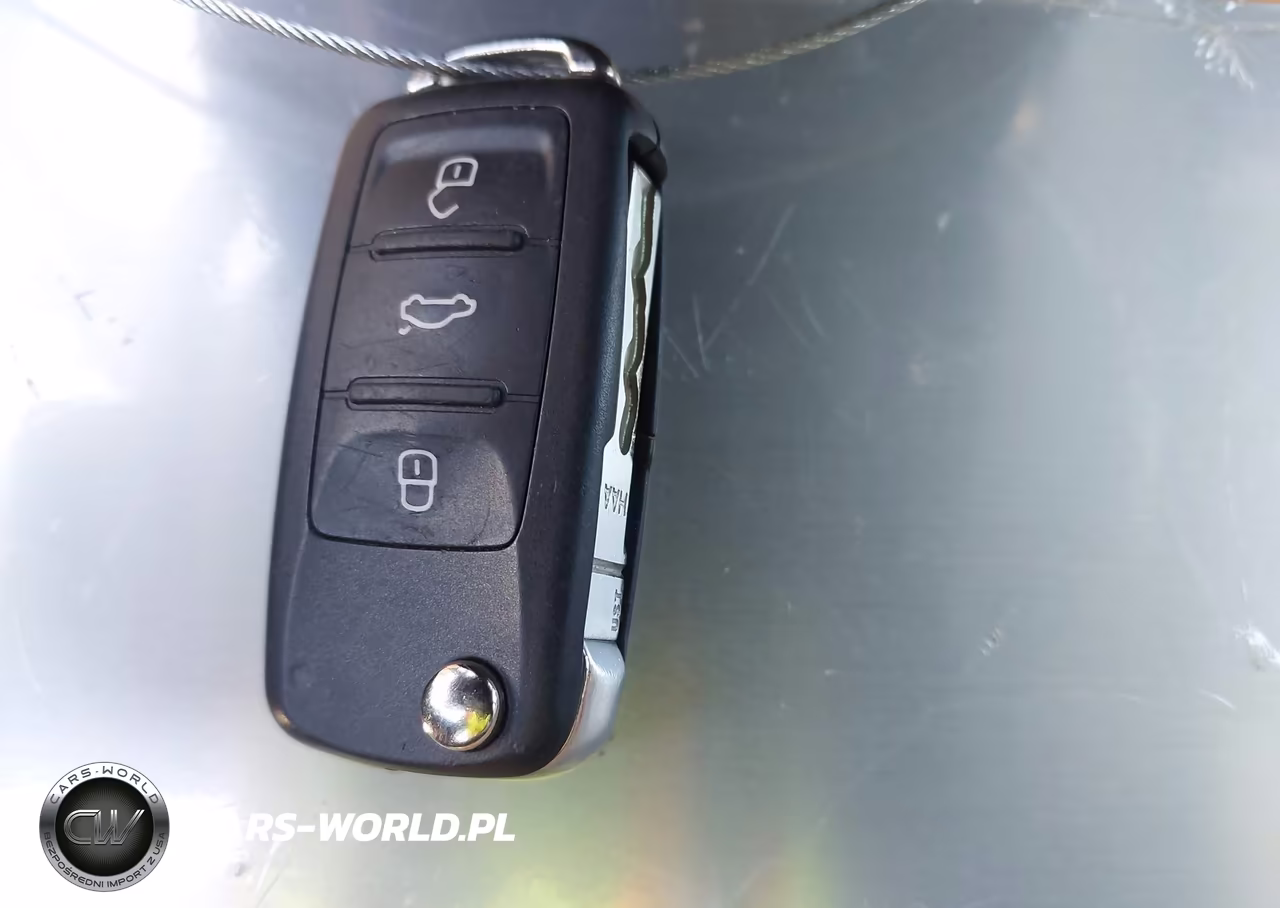 2016 Volkswagen Tiguan R-Line VIN:WVGAV7AX8GW039268 - 11