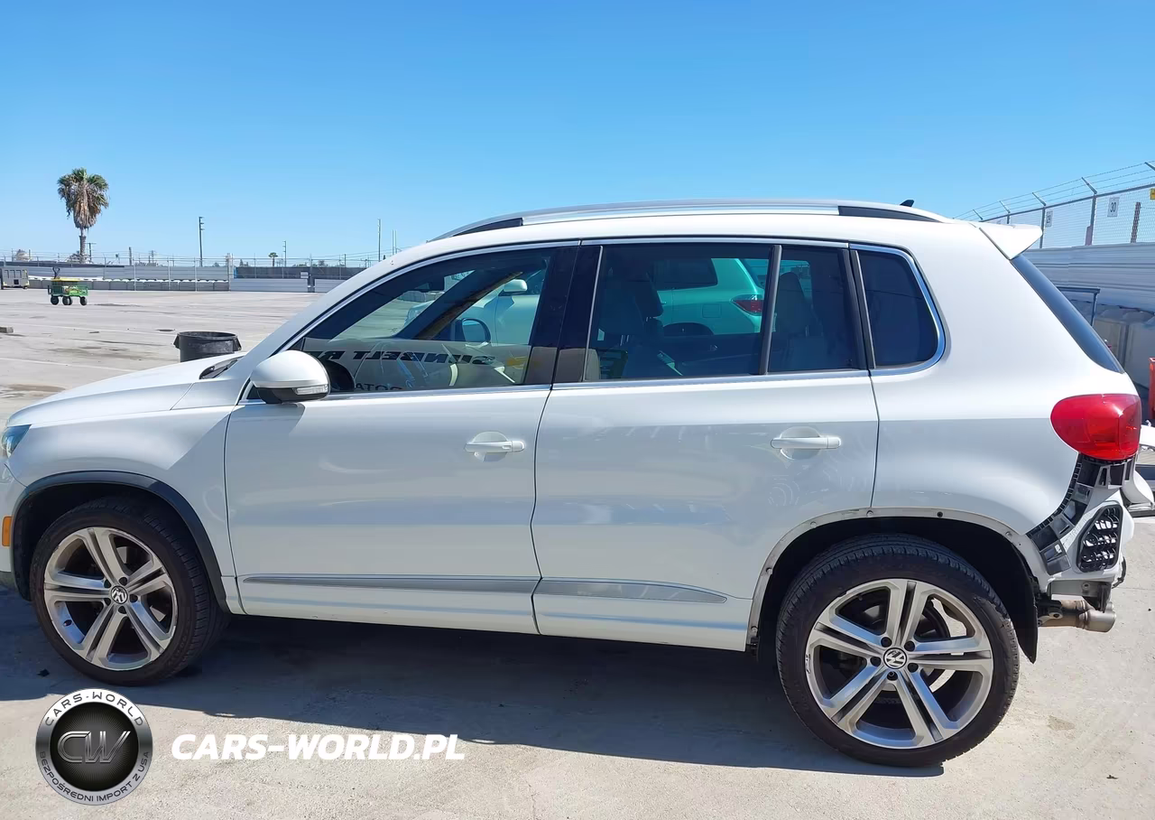 2016 Volkswagen Tiguan R-Line VIN:WVGAV7AX8GW039268 - 15