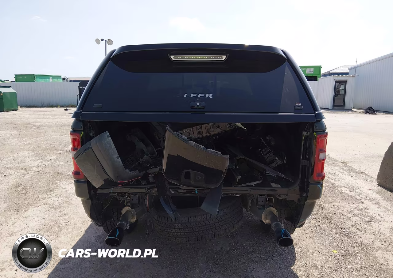 2025 Ram 1500 Big Horn 4X4 5'7 Box VIN:1C6SRFFP1SN522171 - 17