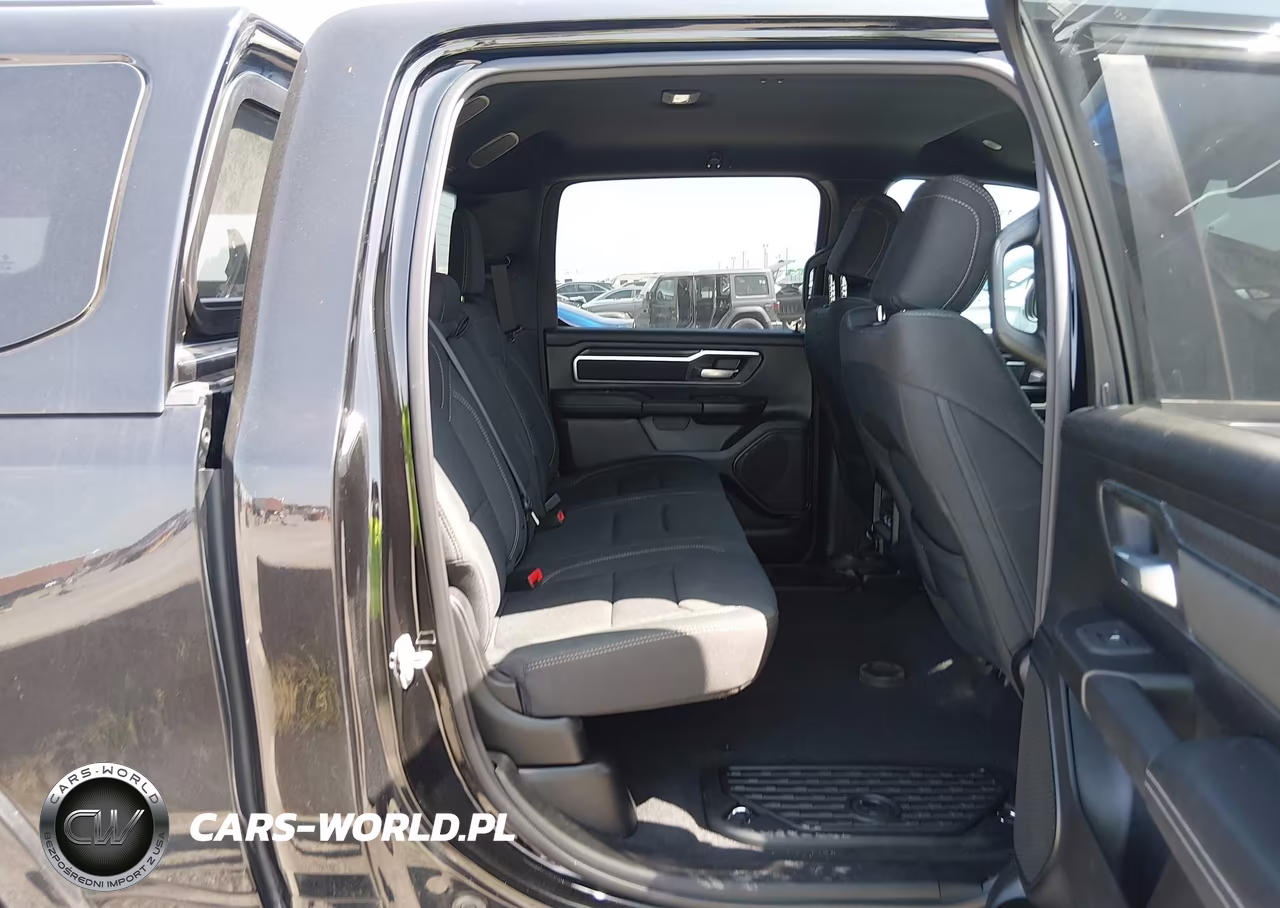 2025 Ram 1500 Big Horn 4X4 5'7 Box VIN:1C6SRFFP1SN522171 - 8