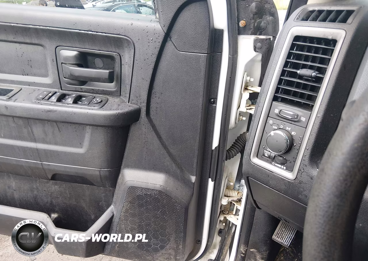 2015 Ram 1500 Tradesman VIN:1C6RR7FG5FS776641 - 20