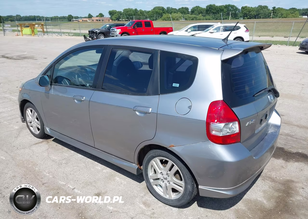 2008 Honda Fit Sport VIN:JHMGD386X8S001801 - 3