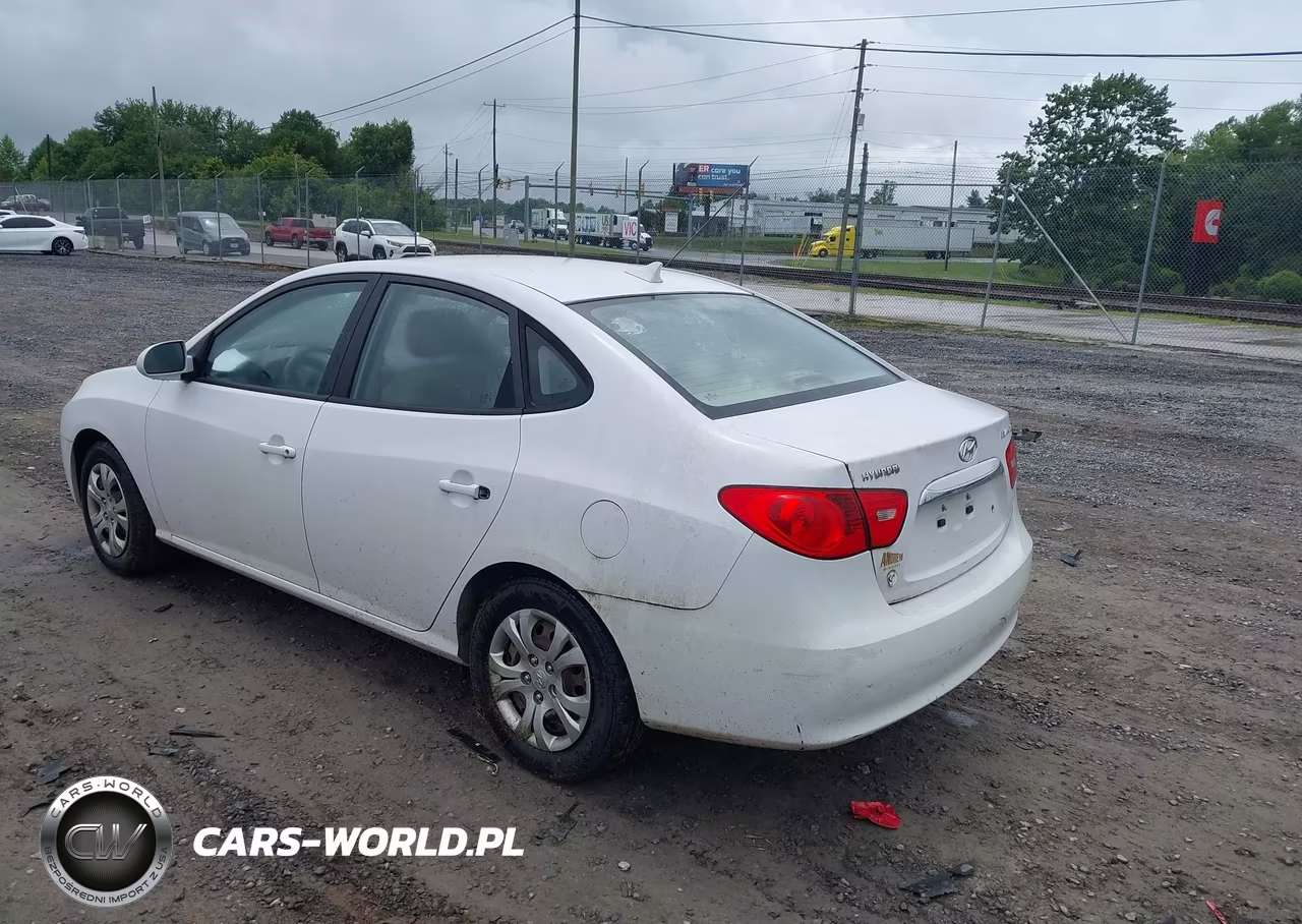 2010 Hyundai Elantra Gls VIN:KMHDU4ADXAU851467 - 3