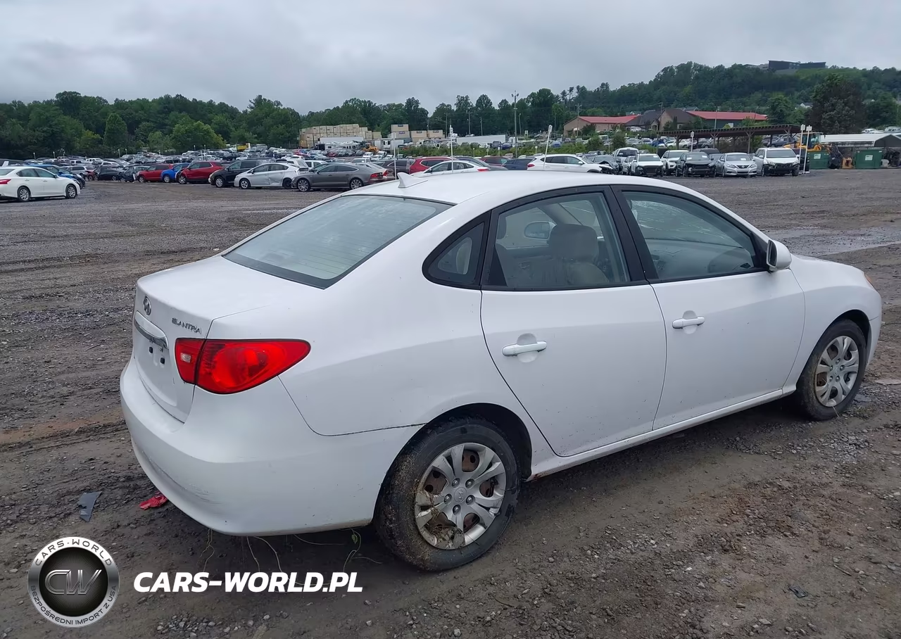 2010 Hyundai Elantra Gls VIN:KMHDU4ADXAU851467 - 4