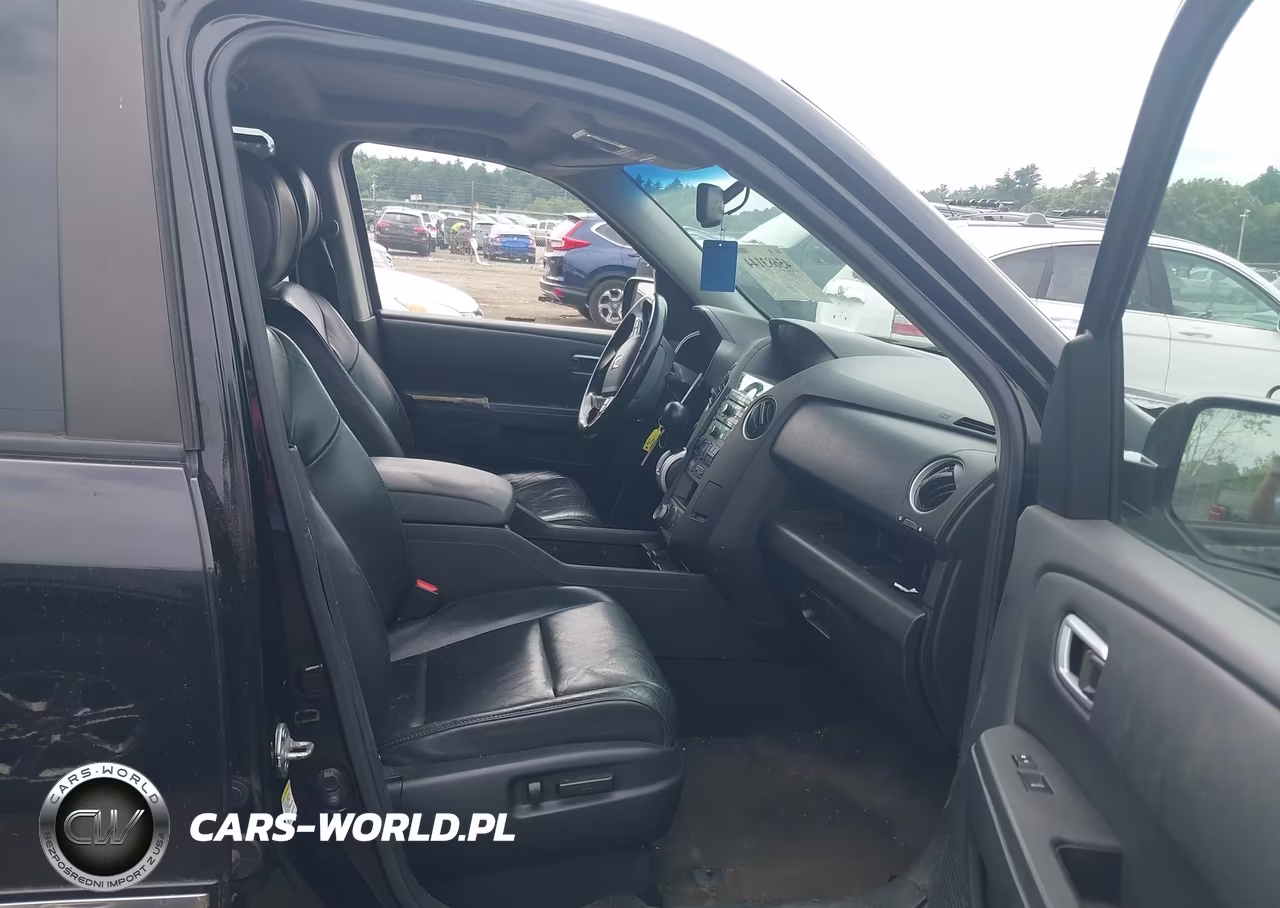 2010 Honda Pilot Touring VIN:5FNYF4H96AB033132 - 5