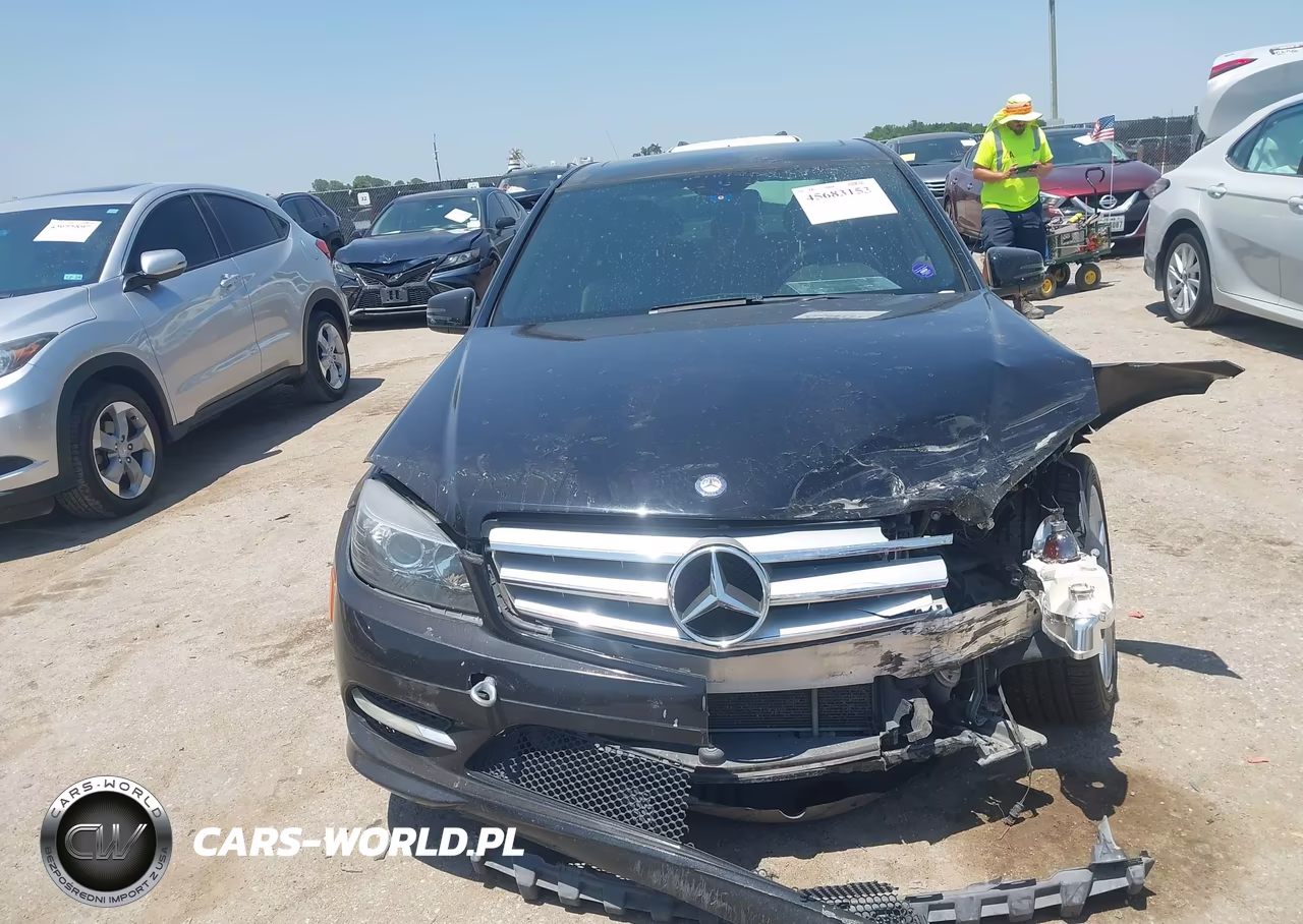 2011 Mercedes-Benz C 300 Sport VIN:WDDGF5EB4BA465968 - 12