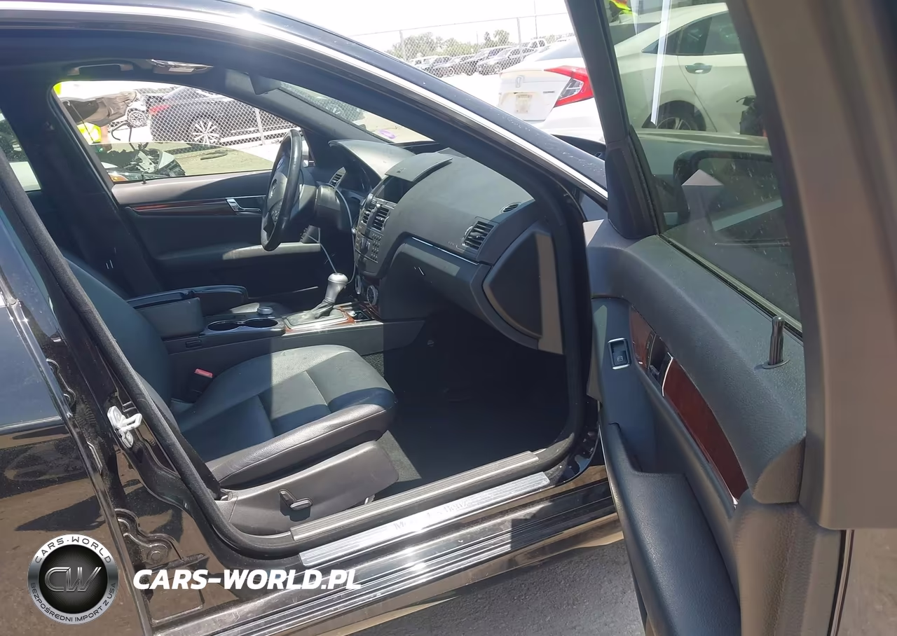 2011 Mercedes-Benz C 300 Sport VIN:WDDGF5EB4BA465968 - 5