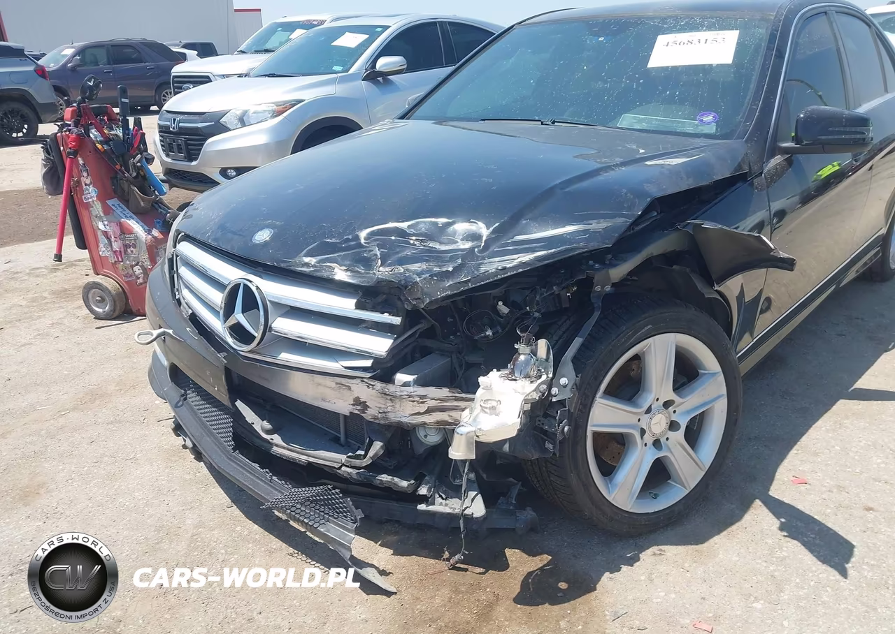 2011 Mercedes-Benz C 300 Sport VIN:WDDGF5EB4BA465968 - 6