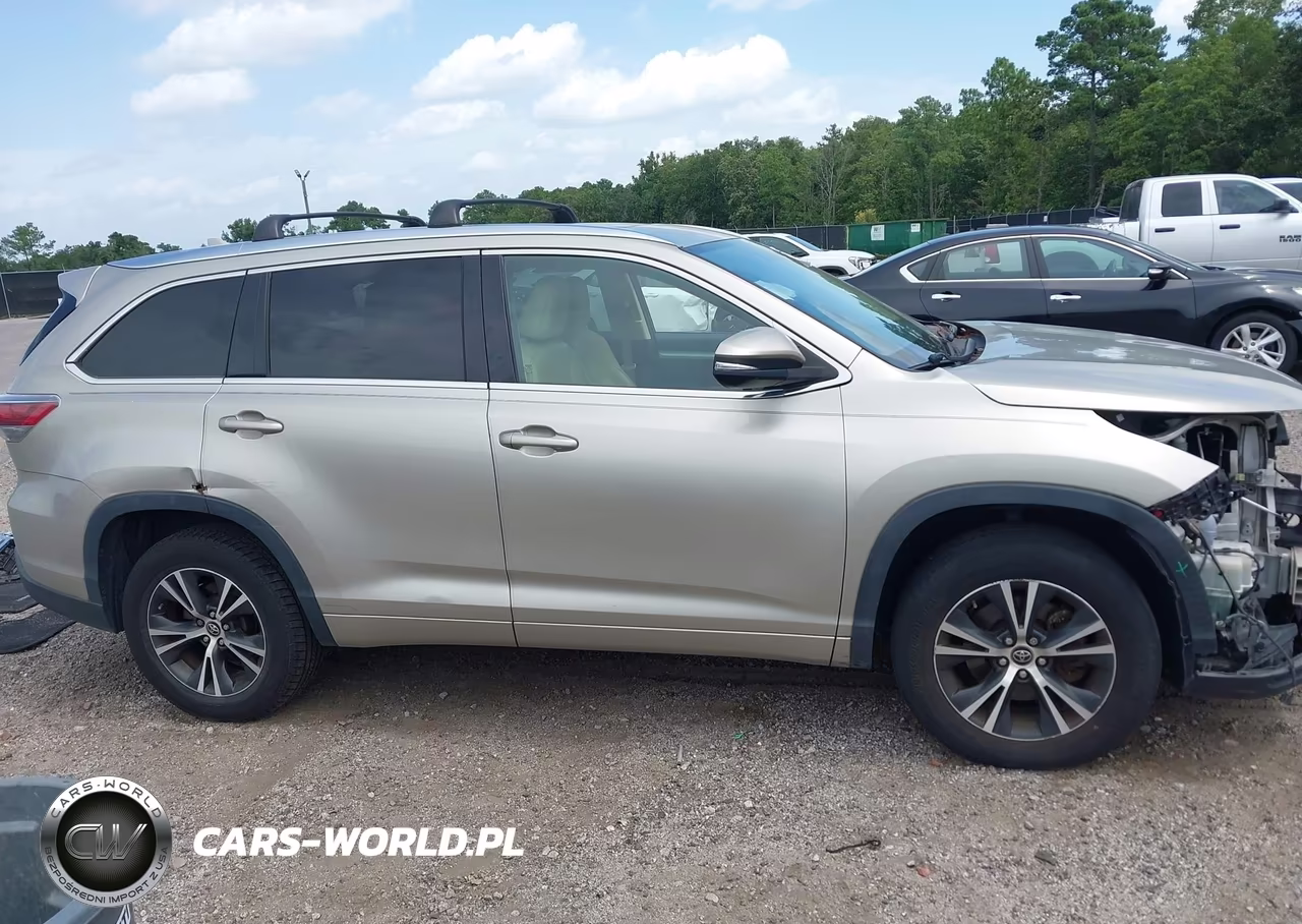 2016 Toyota Highlander Xle V6 VIN:5TDKKRFH6GS501230 - 14