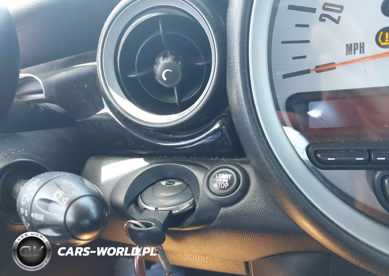 2011 Mini Cooper VIN:WMWSU3C57BT094642 - 11