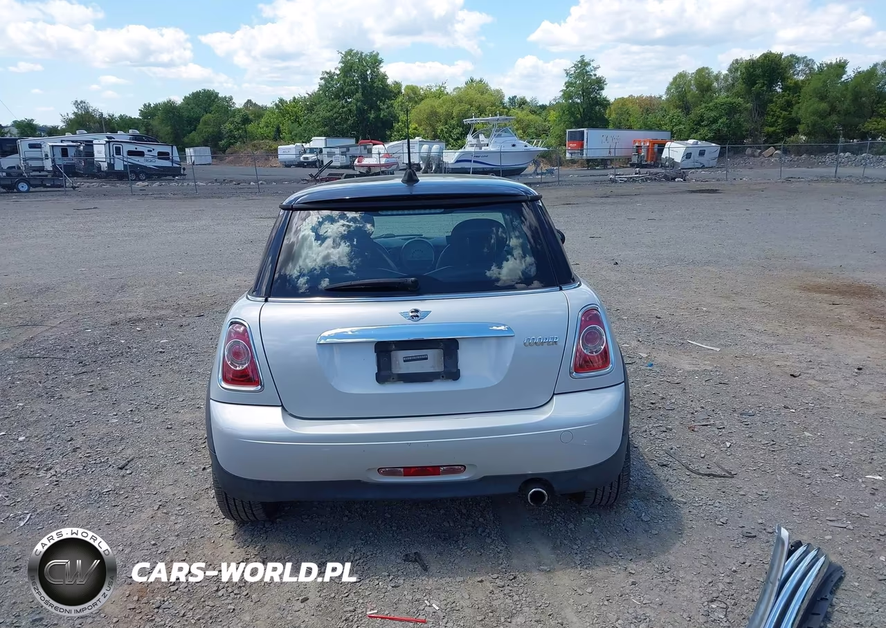 2011 Mini Cooper VIN:WMWSU3C57BT094642 - 17