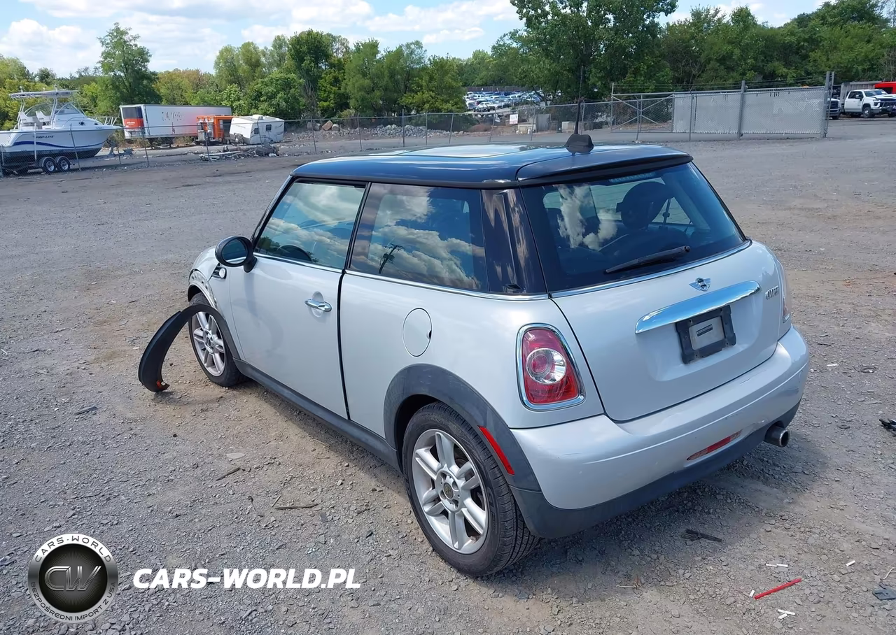 2011 Mini Cooper VIN:WMWSU3C57BT094642 - 3