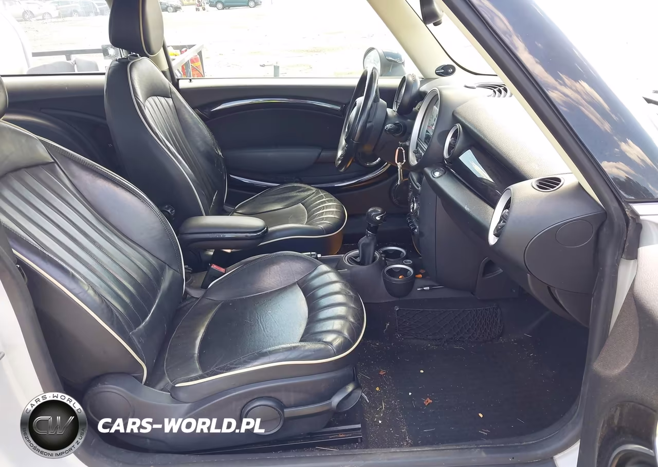2011 Mini Cooper VIN:WMWSU3C57BT094642 - 5