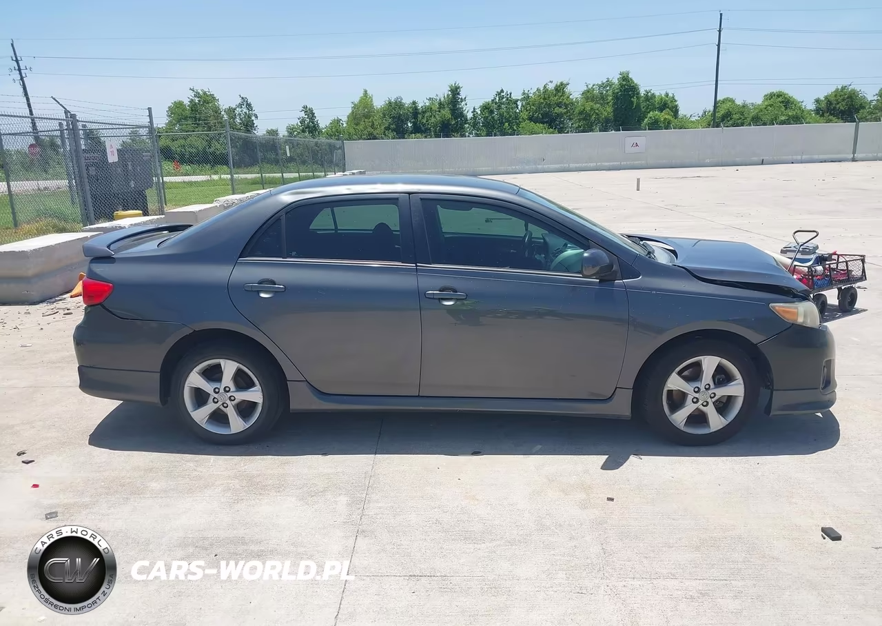 2013 Toyota Corolla S VIN:2T1BU4EE7DC929736 - 13