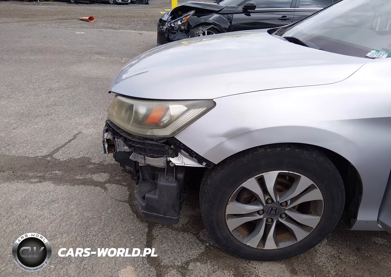 2013 Honda Accord Lx VIN:1HGCR2F3XDA140168 - 18
