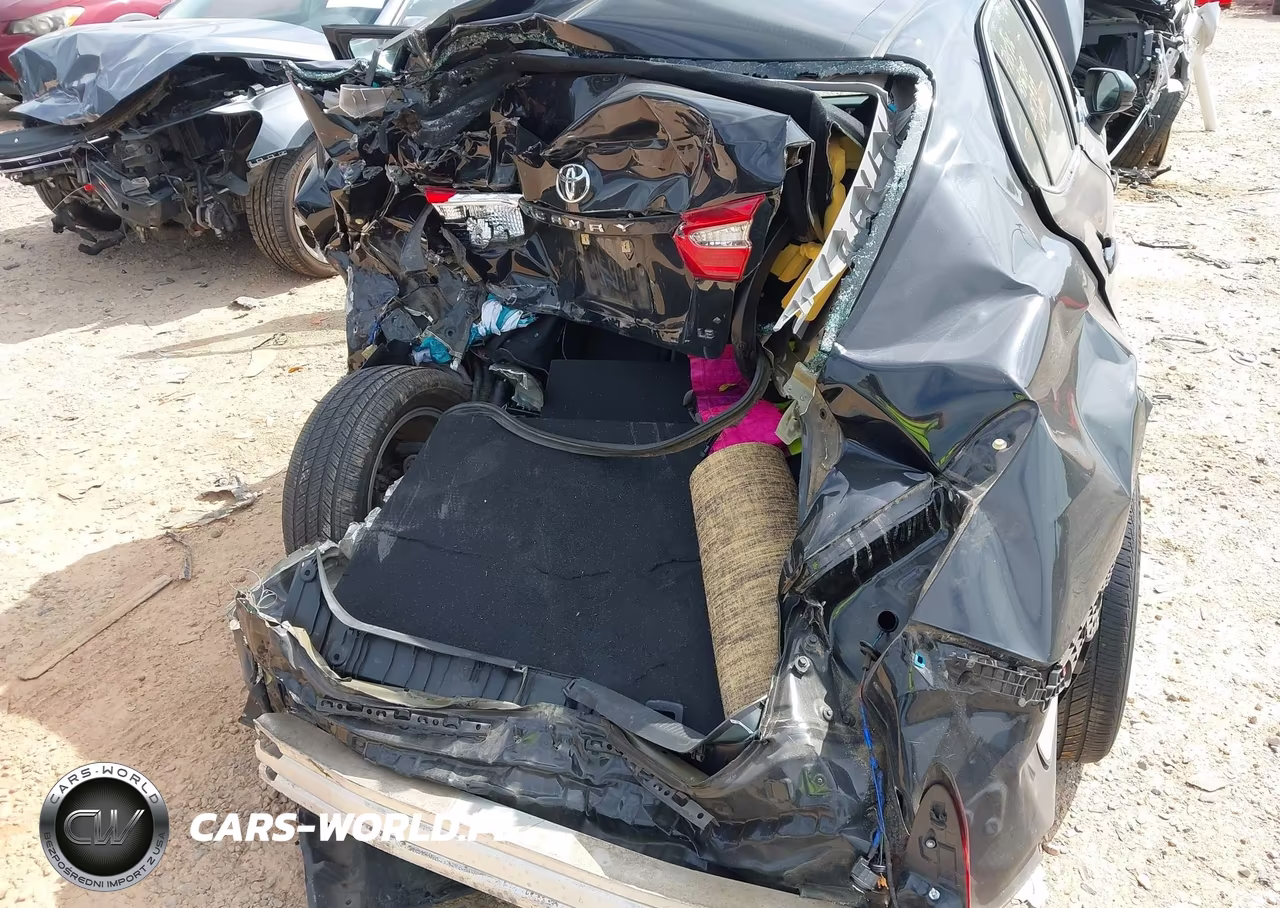 2018 Toyota Camry Le VIN:4T1B11HK7JU052989 - 6