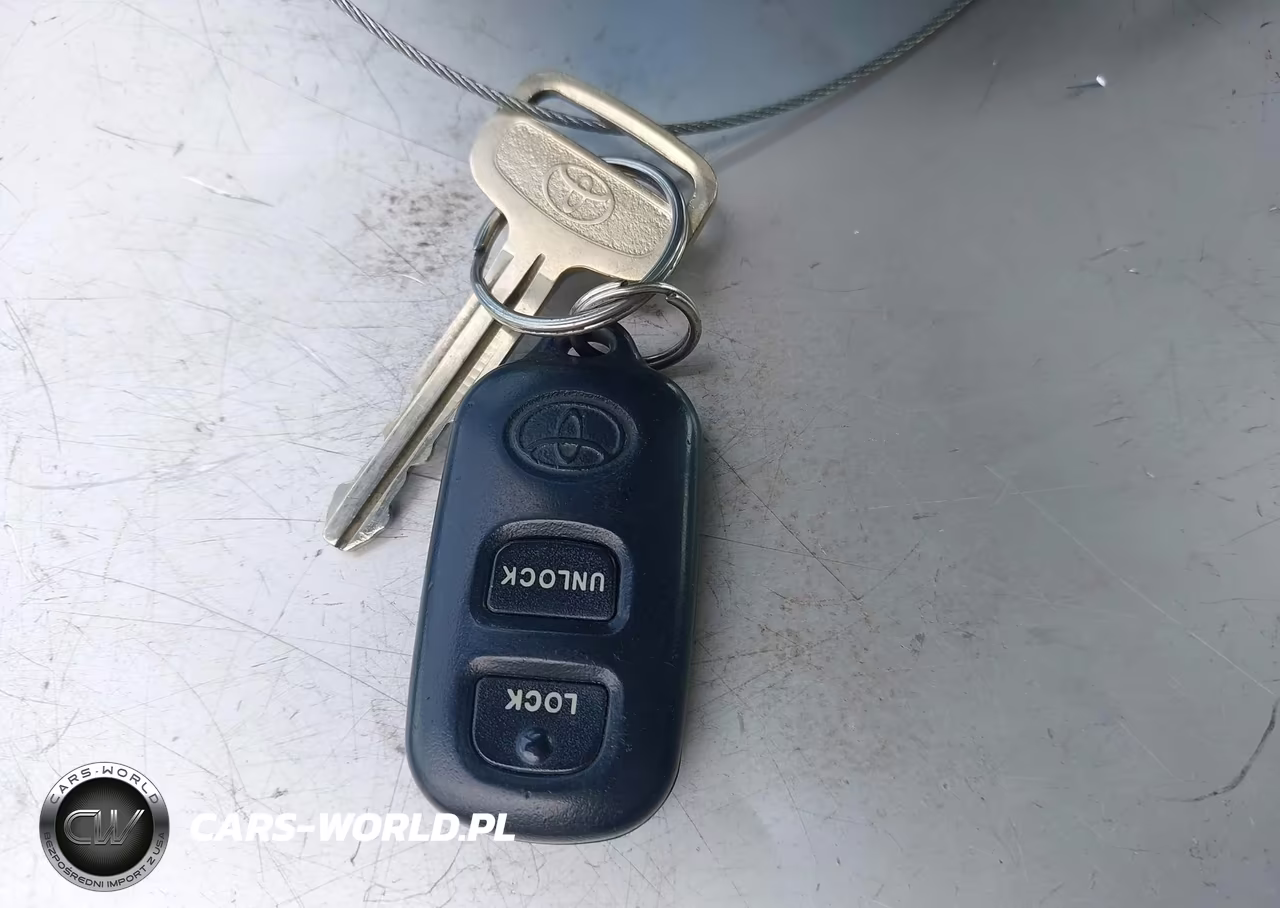2000 Toyota Camry Le VIN:4T1BG22K4YU751259 - 11