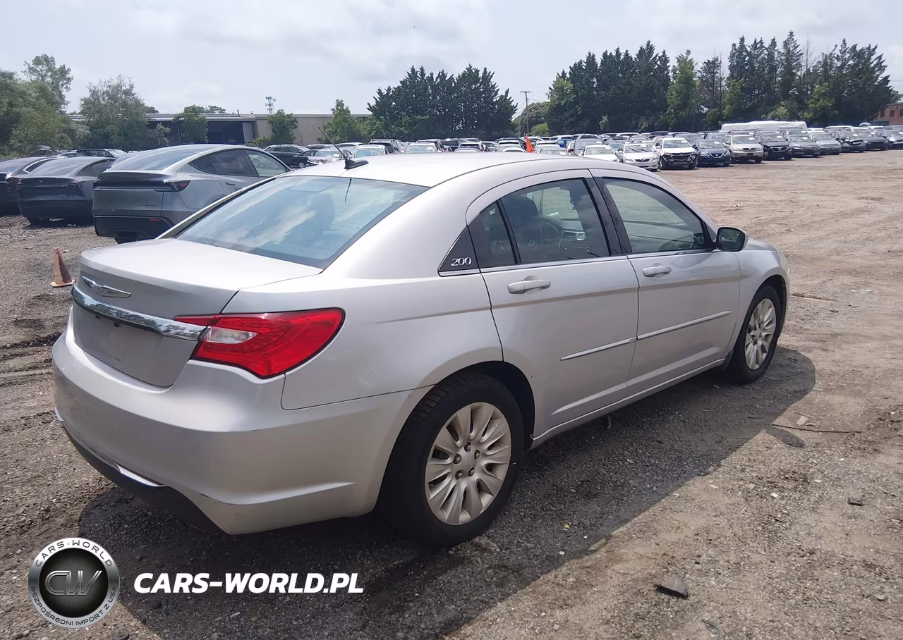 2012 Chrysler 200 Lx VIN:1C3CCBAB2CN317953 - 4
