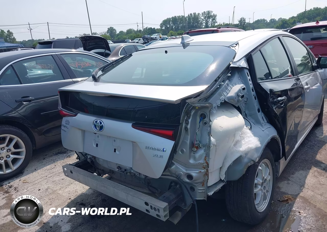 2021 Toyota Prius Xle Awd-E VIN:JTDL9MFU1M3025143 - 18