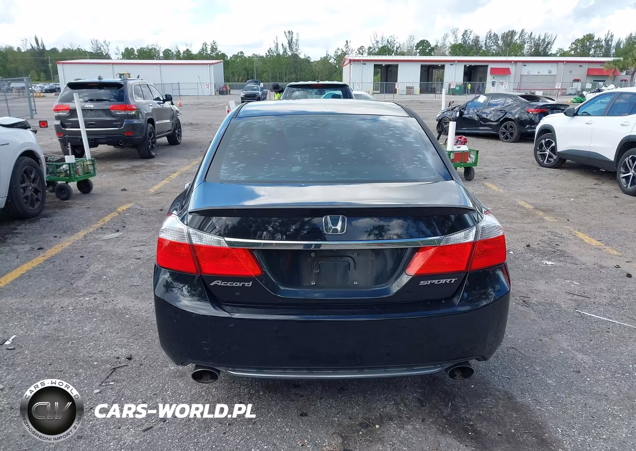 2015 Honda Accord Sport VIN:1HGCR2F53FA094221 - 17