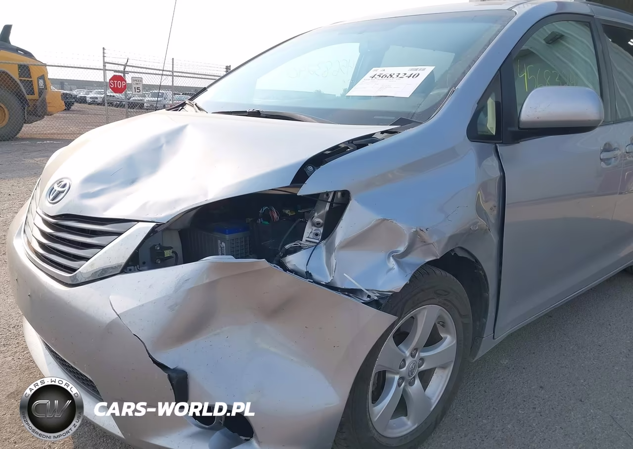 2013 Toyota Sienna Le V6 8 Passenger VIN:5TDKK3DC5DS303142 - 6