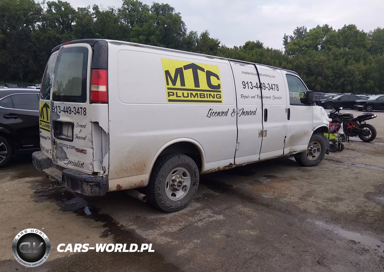 2010 GMC Savana 2500 Work Van VIN:1GTZGGBA1A1182711 - 4