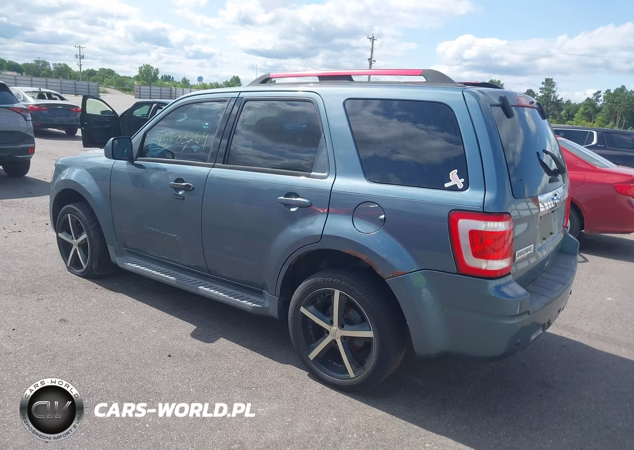 2011 Ford Escape Limited VIN:1FMCU9EG0BKA85744 - 3