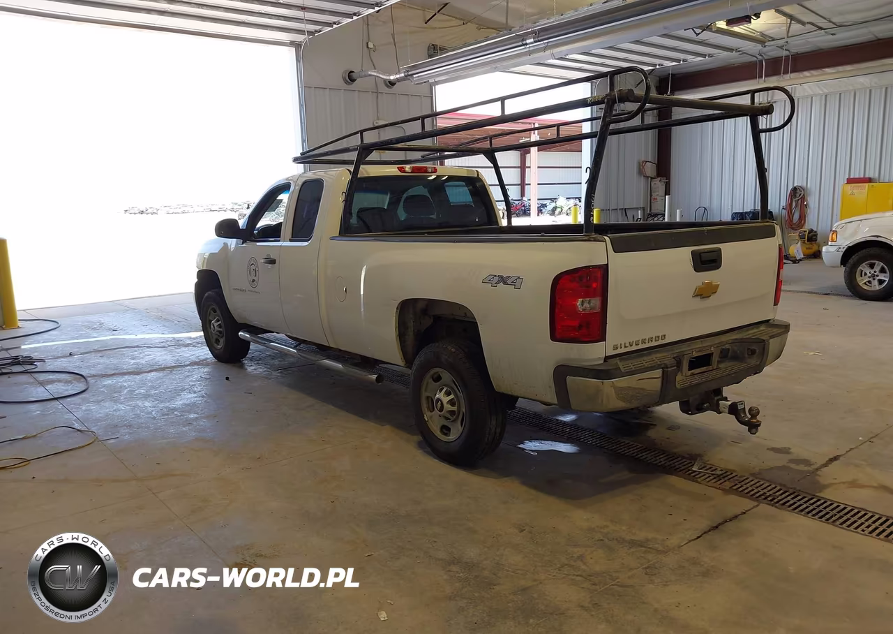 2013 Chevrolet Silverado 2500Hd Work Truck VIN:1GC2KVCG5DZ106485 - 3