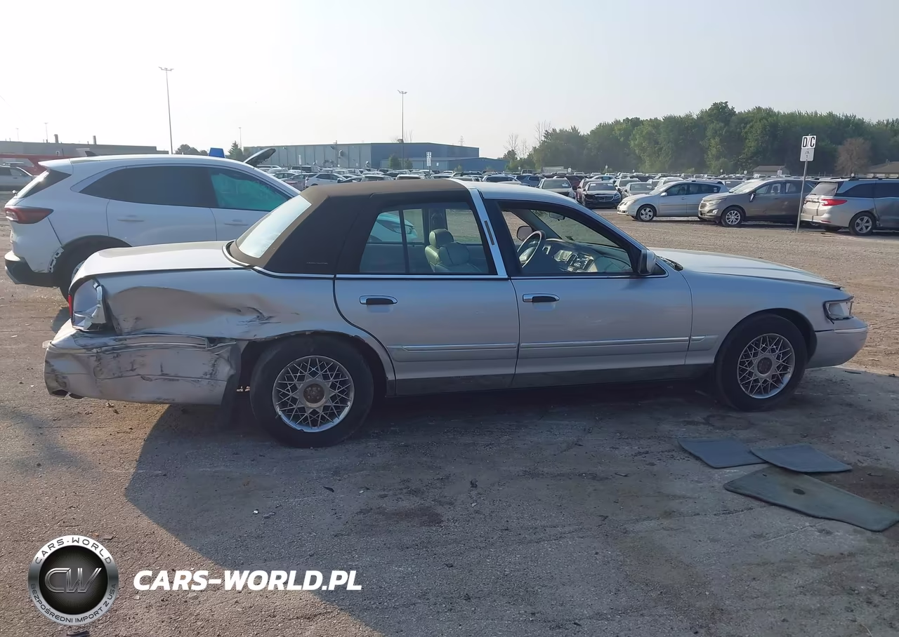 2001 Mercury Grand Marquis Gs VIN:2MEFM74WX1X660067 - 13