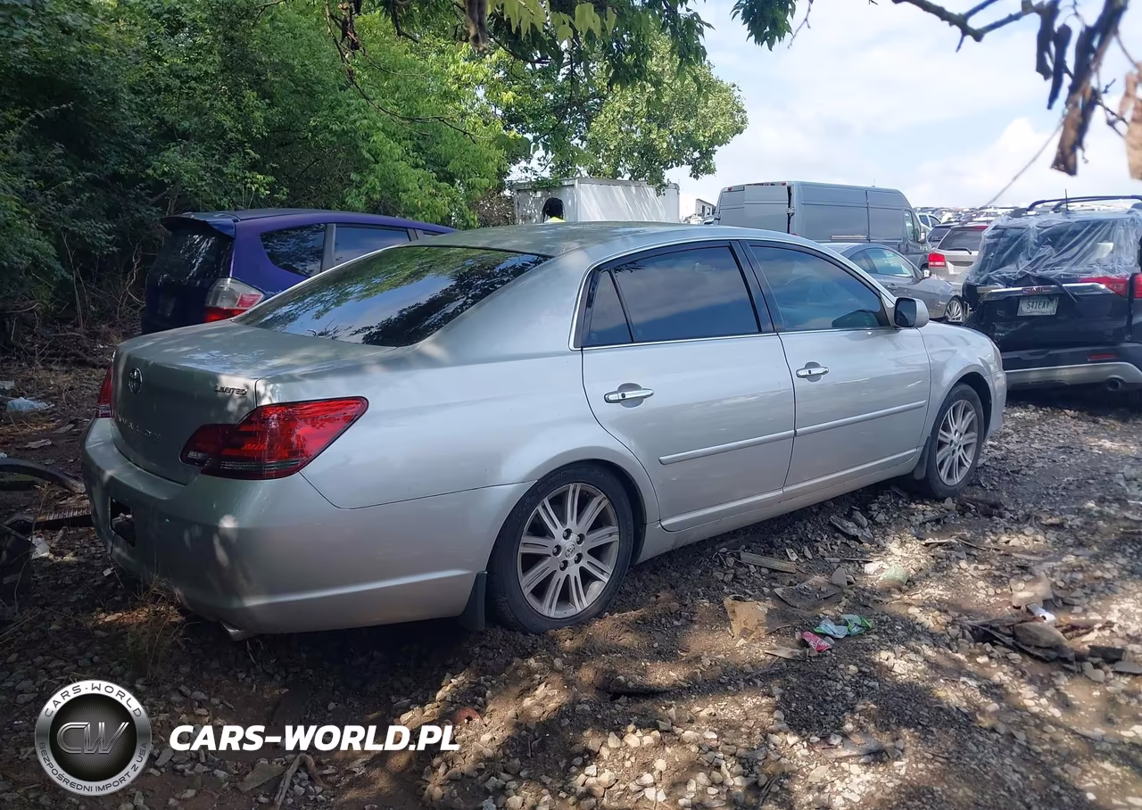 TOYOTA AVALON XL VIN:4T1BK36B18U315807 - 4