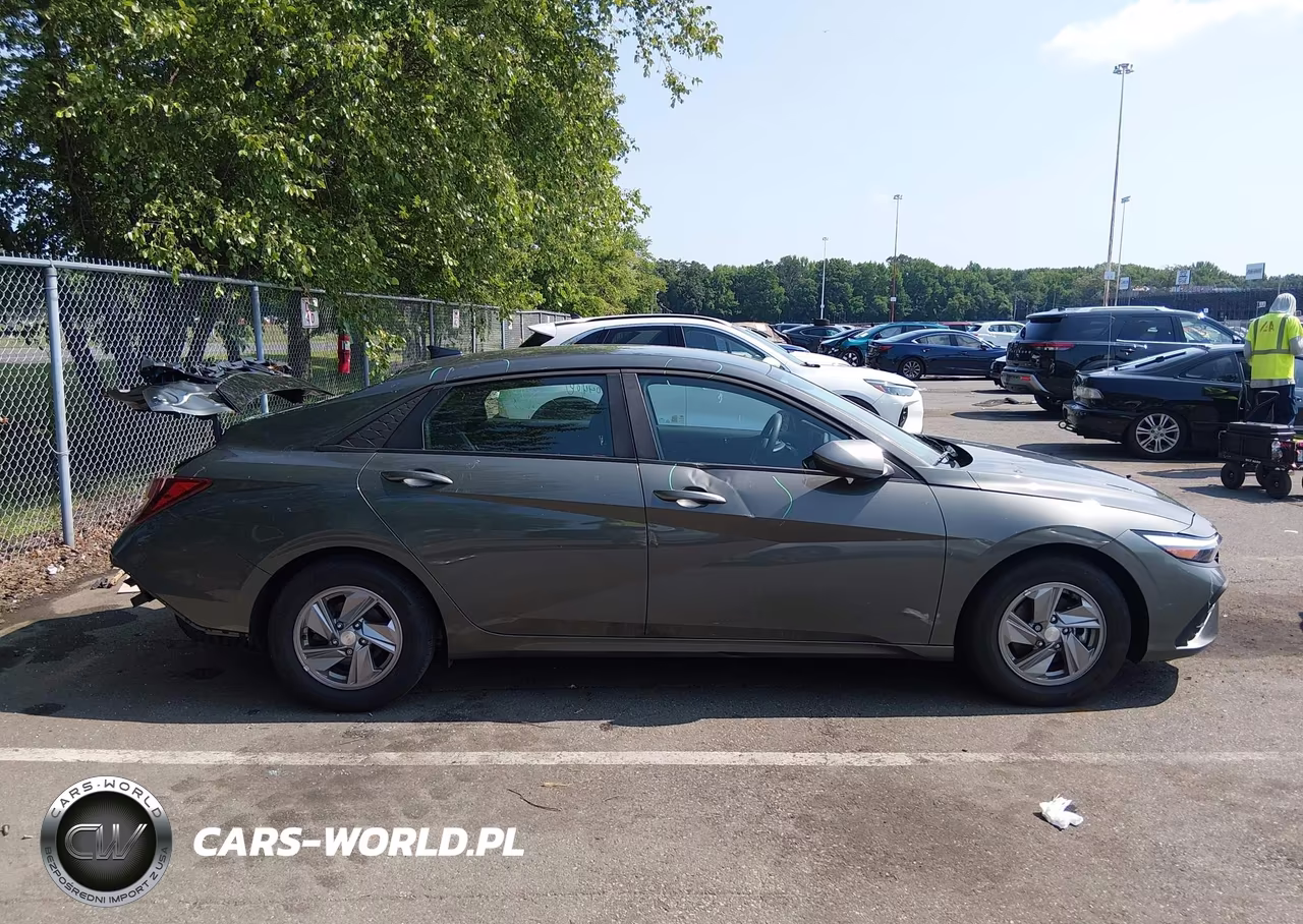 2024 Hyundai Elantra Se VIN:KMHLL4DG4RU836849 - 13