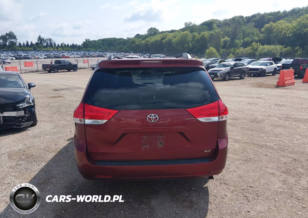 2014 Toyota Sienna Xle V6 8 Passenger VIN:5TDYK3DC7ES458965 - 16
