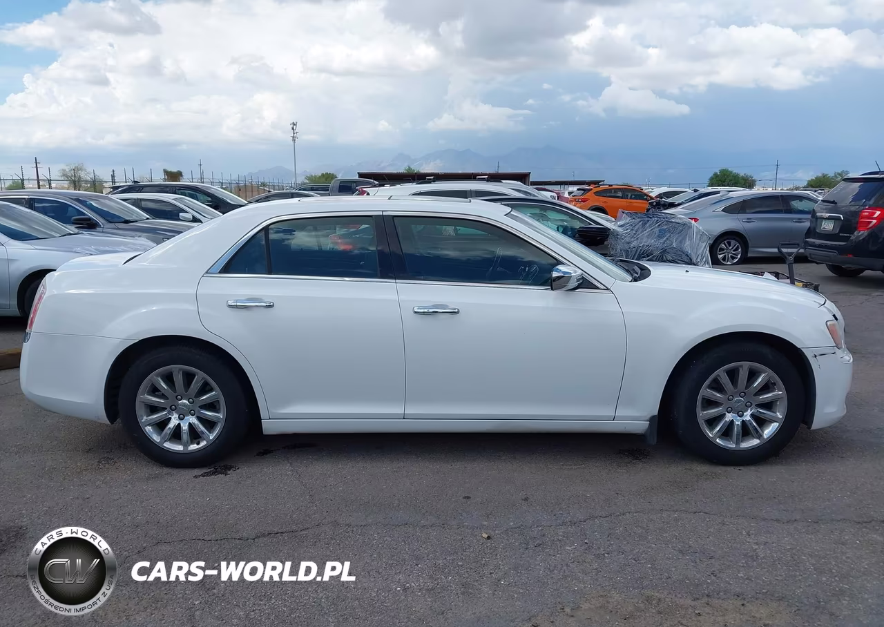 2011 Chrysler 300C VIN:2C3CA6CT9BH538475 - 13