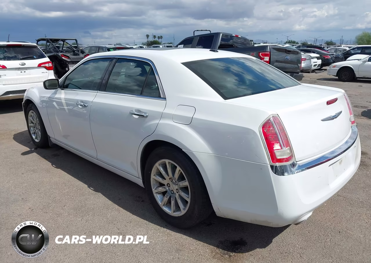 2011 Chrysler 300C VIN:2C3CA6CT9BH538475 - 3