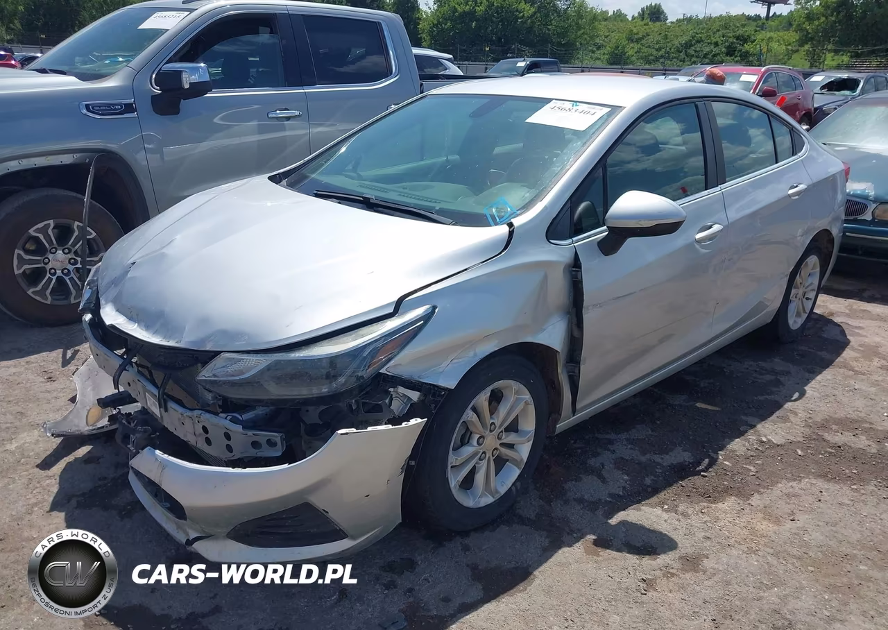 2019 Chevrolet Cruze Lt VIN:1G1BE5SMXK7124710 - 2