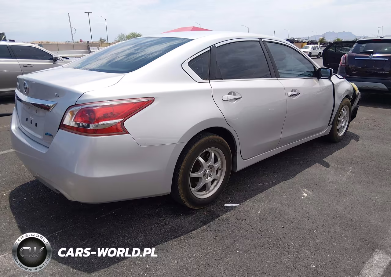 2013 Nissan Altima 2.5 S VIN:1N4AL3AP2DC111524 - 4