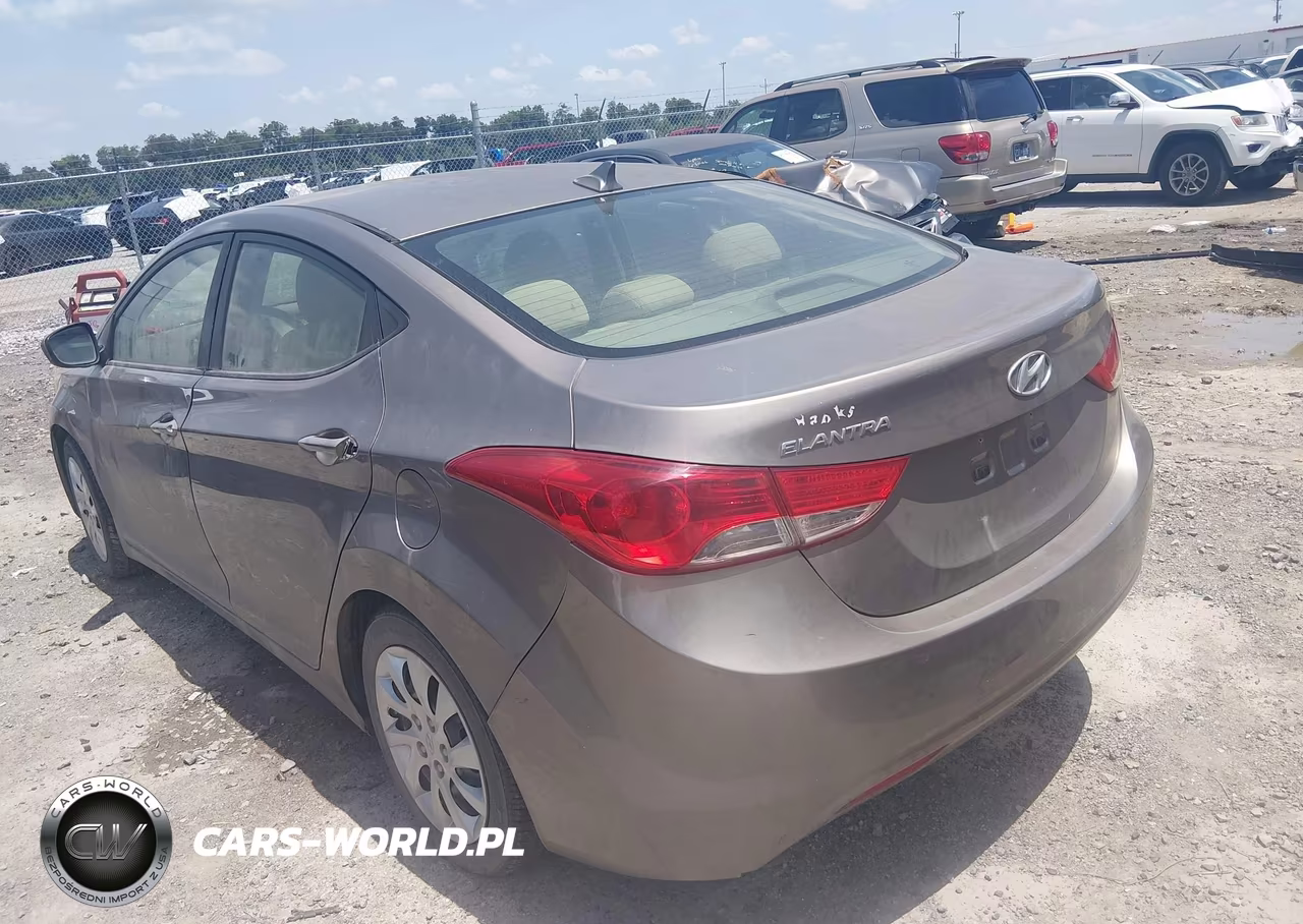 2012 Hyundai Elantra Gls VIN:5NPDH4AE8CH133575 - 3