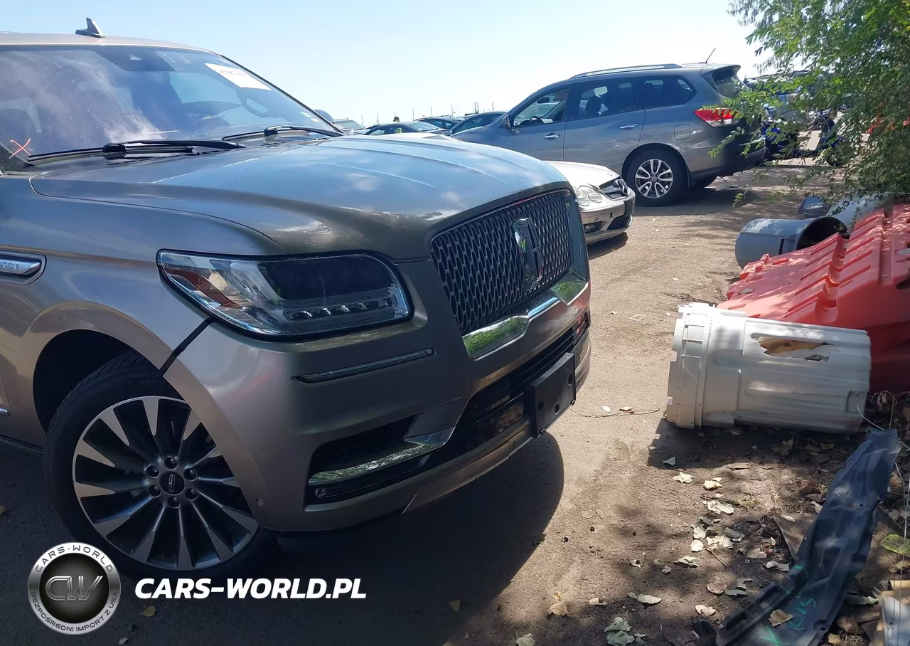 2018 Lincoln Navigator Select VIN:5LMJJ2HT1JEL10344 - 12