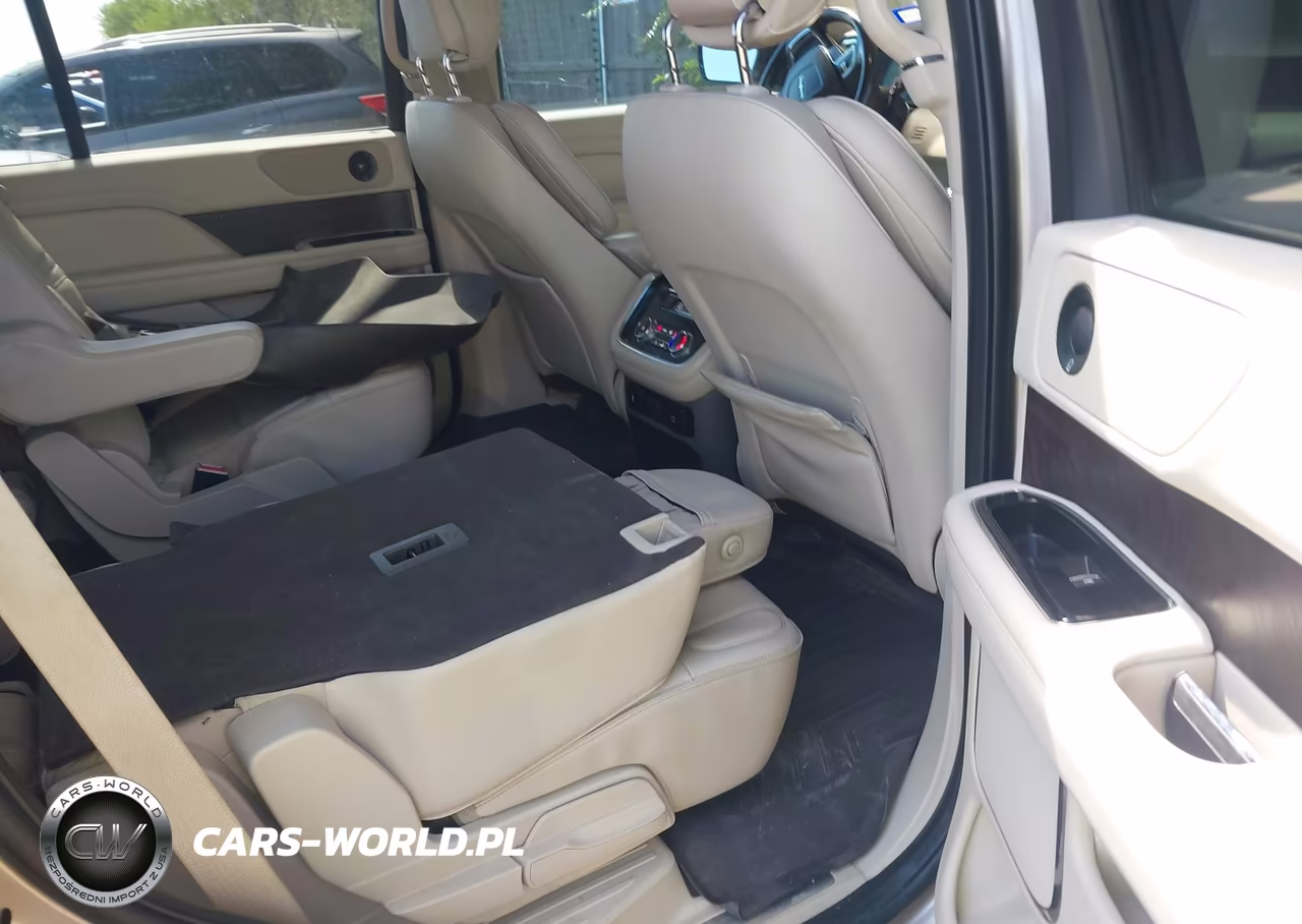 2018 Lincoln Navigator Select VIN:5LMJJ2HT1JEL10344 - 8